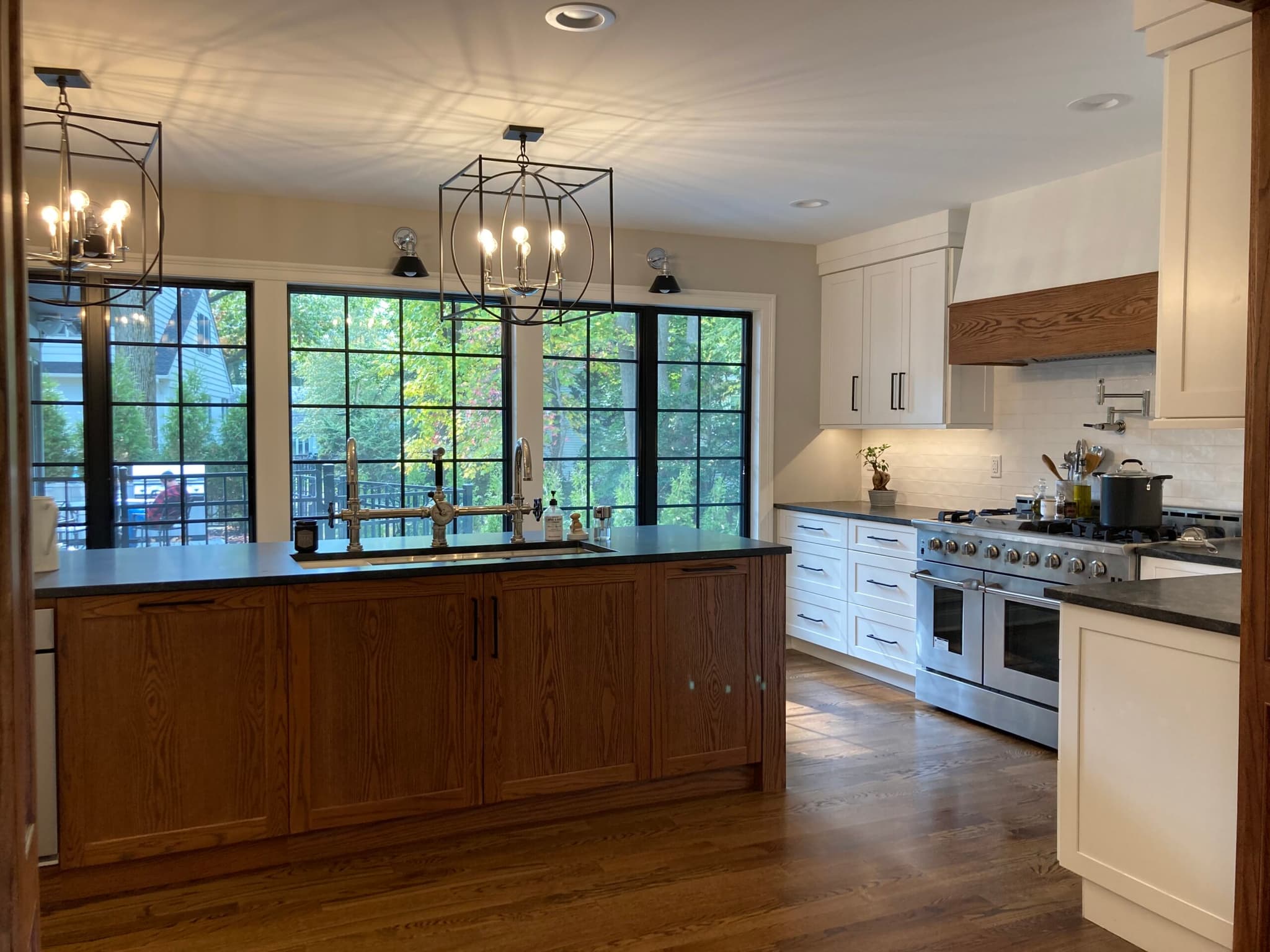 Teaneck, NJ — Custom